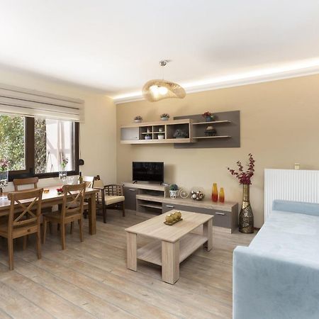 Twinstars Apartment With Courtyard And View Kalyves Polygyrou Esterno foto